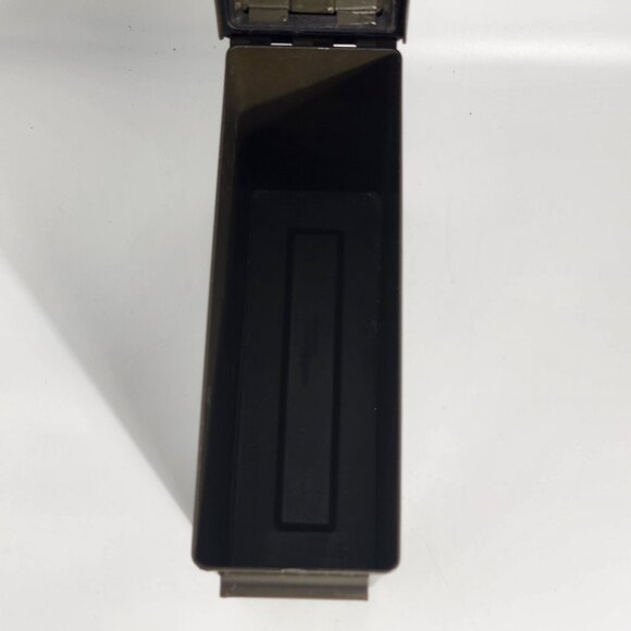 Vintage Green Metal Ammo Storage Box With Handle & Latch Closure - Picture 8 of 10